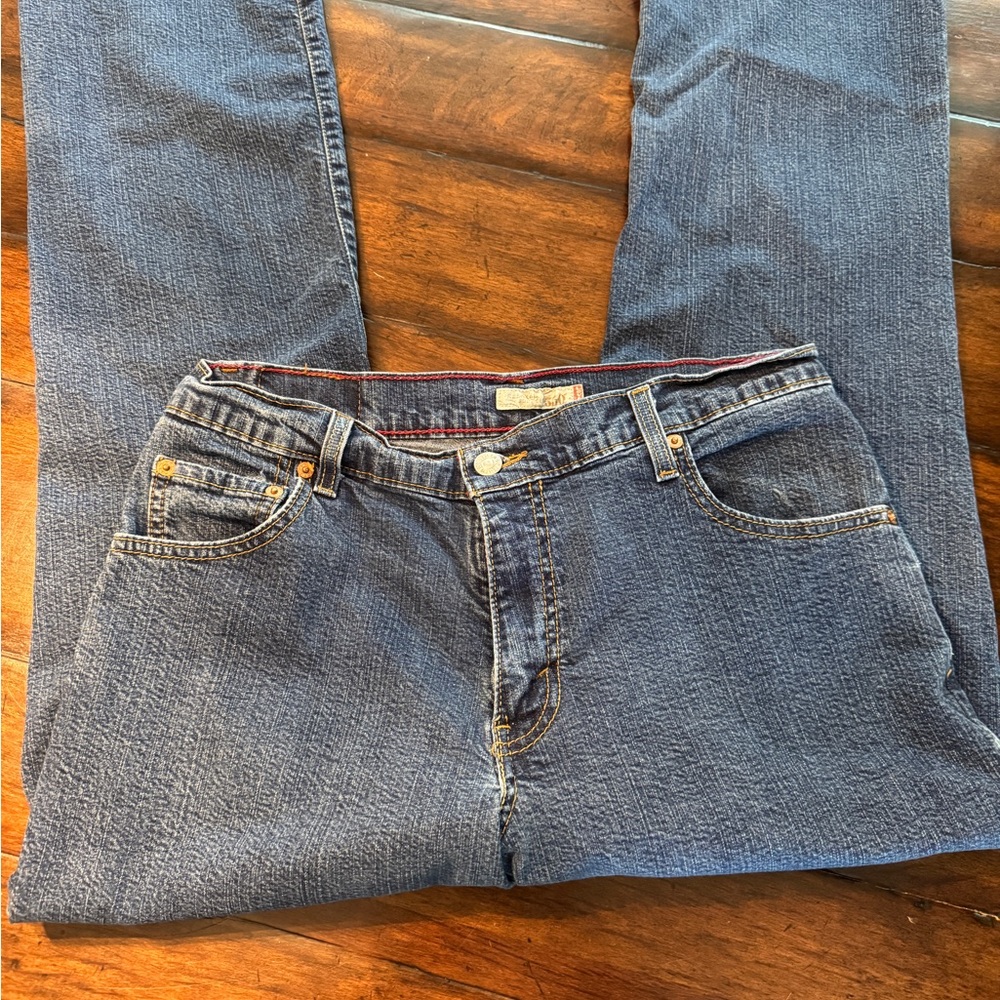 Woman’s Levi's 550’s Blue JeansSize 12S - Picture 5 of 9